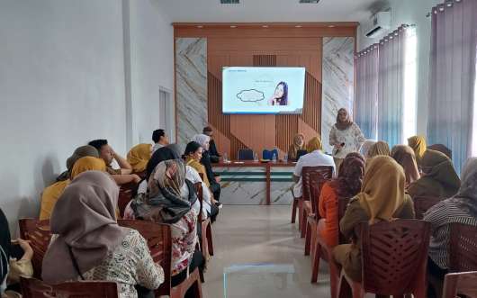 pembahasan capaian SPM triwulan yang dilaksankan oleh kepala puskesmas tempilang